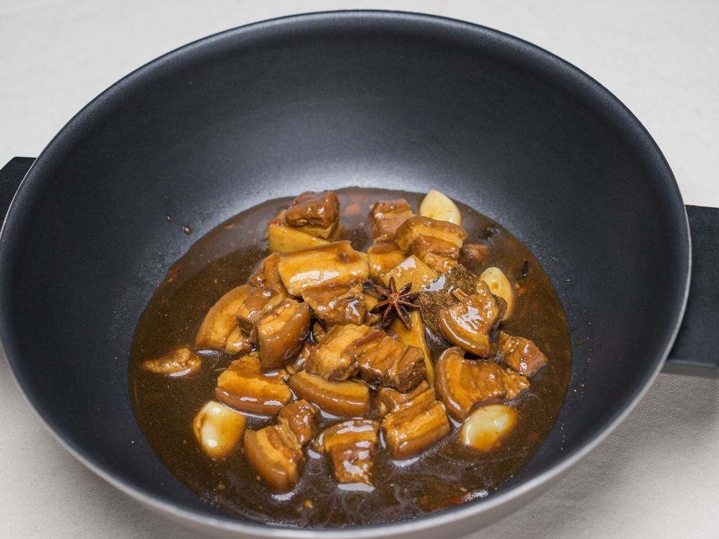 Braised Pork Belly (Dongpo Pork)