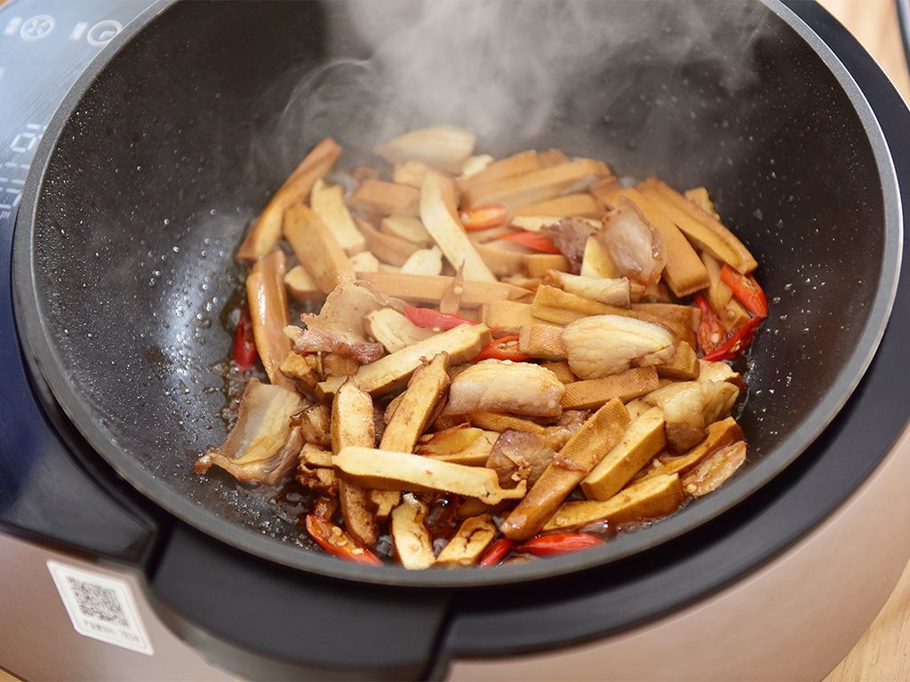 Shredded Pork with Dried Bean Curd